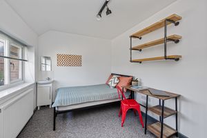 Photo 16- click for photo gallery